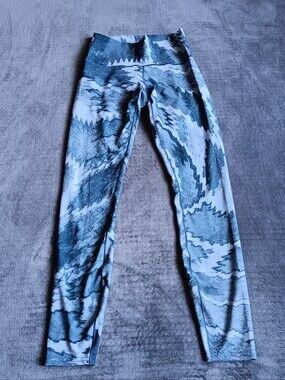 Colorado Threads, Blue Mountain Marble Print Active Leggings Size Medium, Yoga